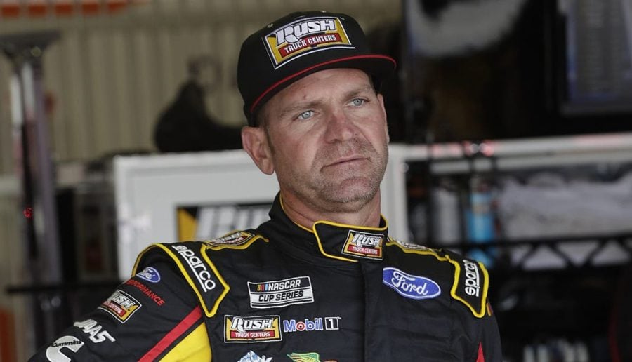Clint Bowyer Has The Racing Itch Again - SPEED SPORT