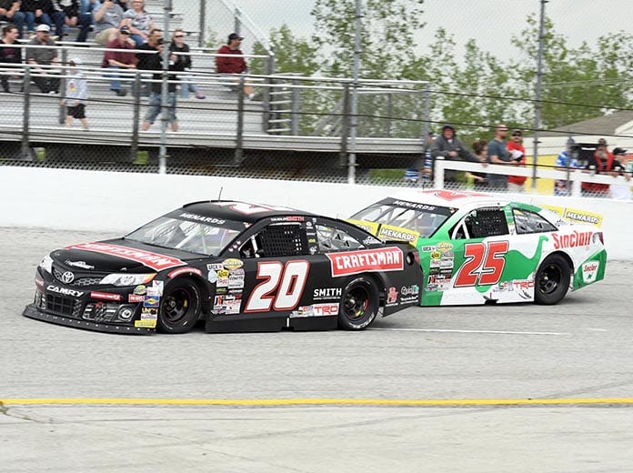 Chandler Smith (20) races ahead of Michael Self Sunday at Toledo Speedway. (Frank Smith Photo)