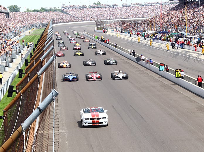 The field for the start of the 2011 Indianapolis 500. (IMS Archives Photo)