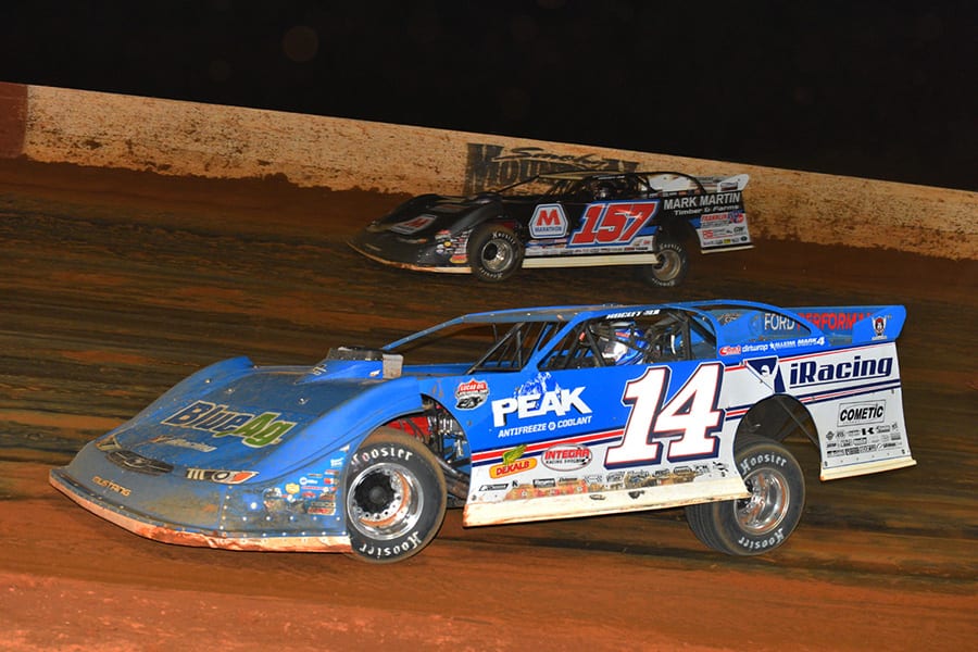 Clint Bowyer Discusses His Dirt Late Model Team - Speed Sport
