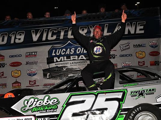 Chad Simpson won his third-straight MLRA feature on Friday at Rapid Speedway. (Lloyd Collins Photo)