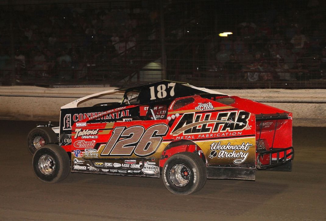 Jeff Strunk (126) won Tuesday's modified feature at Grandview Speedway. (Dan Demarco photo)