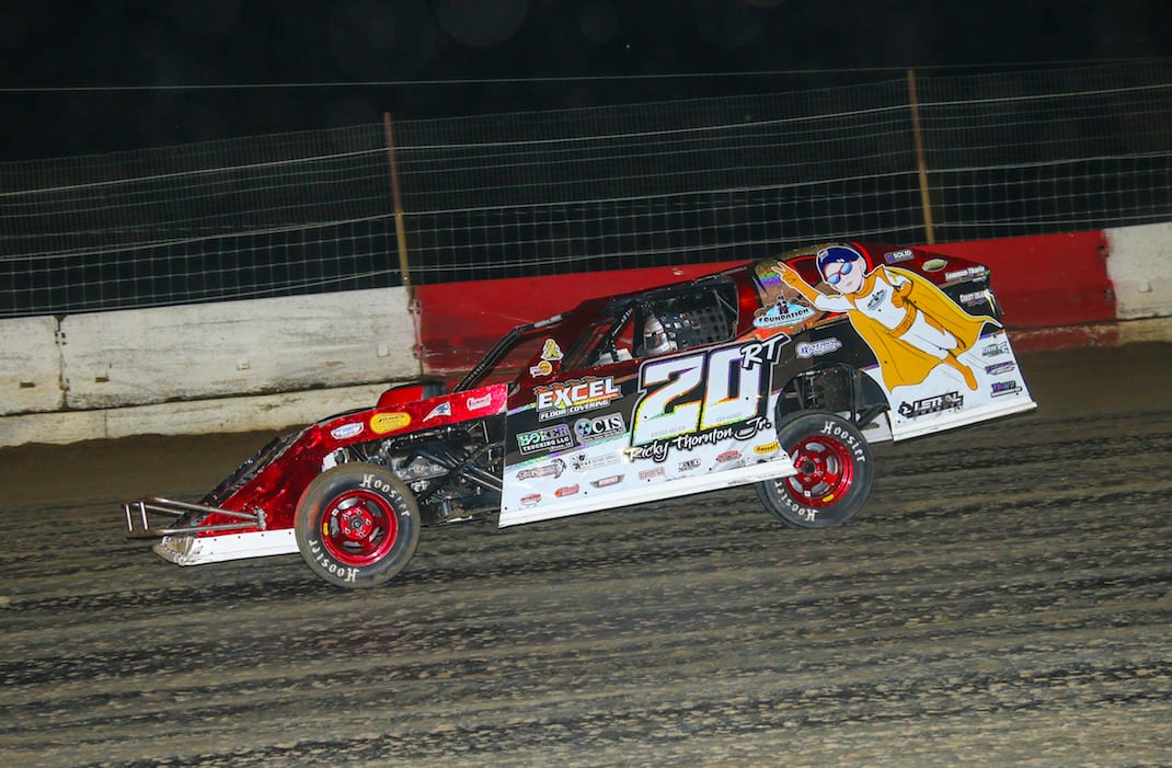 Ricky Thornton Jr. en route to victory Thursday night at Batesville Motor Speedway. (Mike Spieker photo)