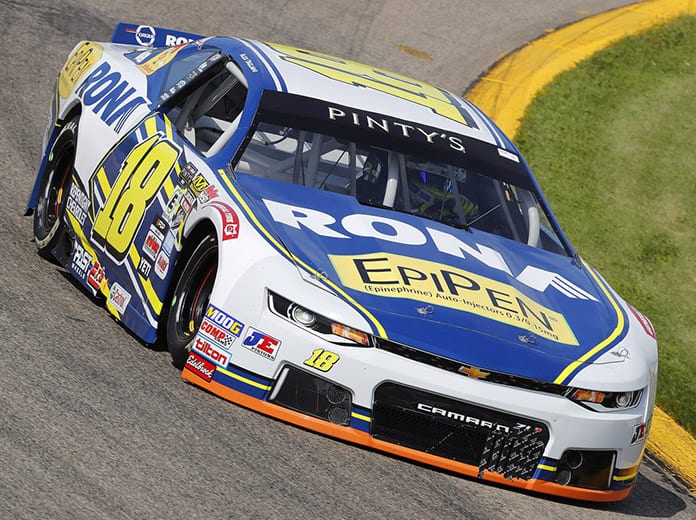 Alex Guénette will drive in place of Alex Tagliani this weekend at New Hampshire Motor Speedway in NASCAR Pinty's Series competition.