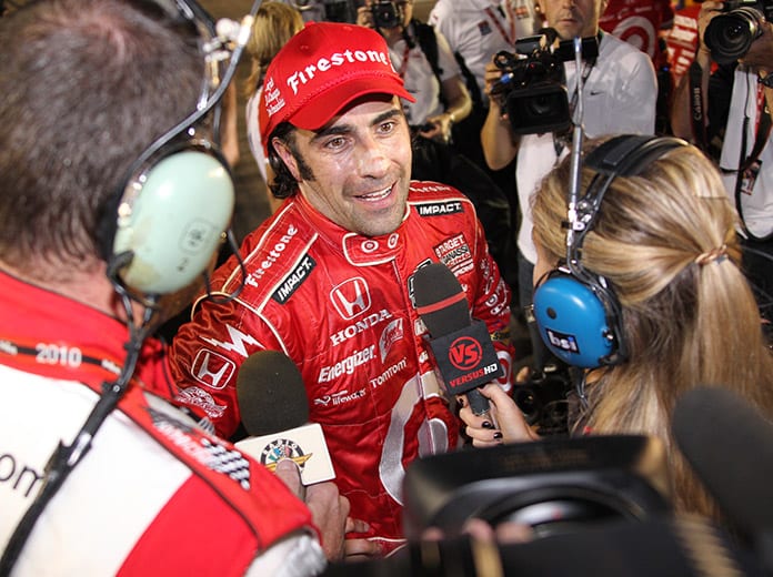 Dario Franchitti claimed the 2009 IndyCar Series championship with a win at Homestead-Miami Speedway. (IndyCar Photo)