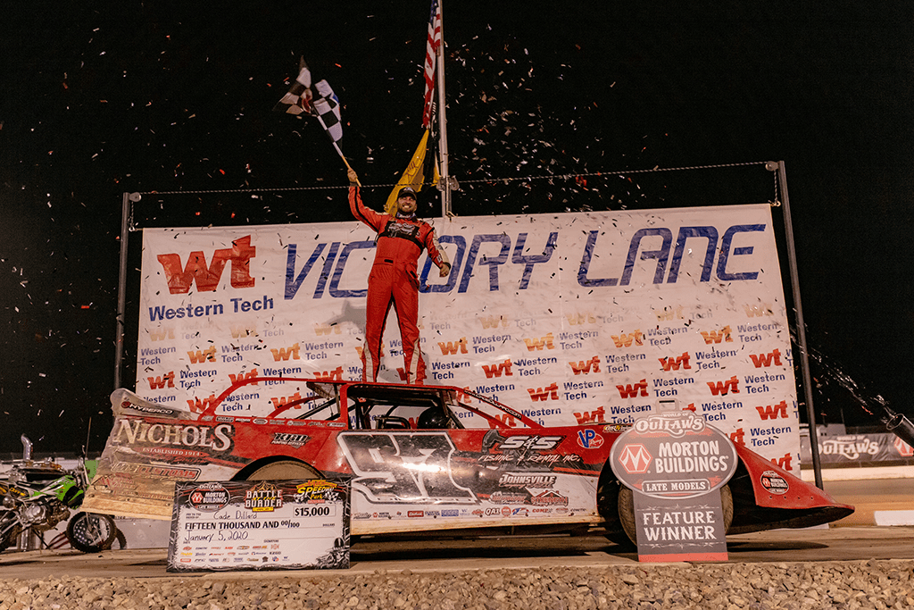 Cade Dillard won his first World of Outlaws Late Model Series feature Sunday at Vado Speedway Park. (Adam Mollenkopf photo)