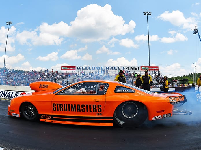 Johnny Pluchino will continue to receive sponsorship support from Strutmasters.com this year. (Ron Lewis Photo)