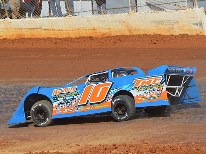 Garrett Smith in action at Boyd's Speedway on Saturday afternoon. (Down N Dirty Photography Photo)