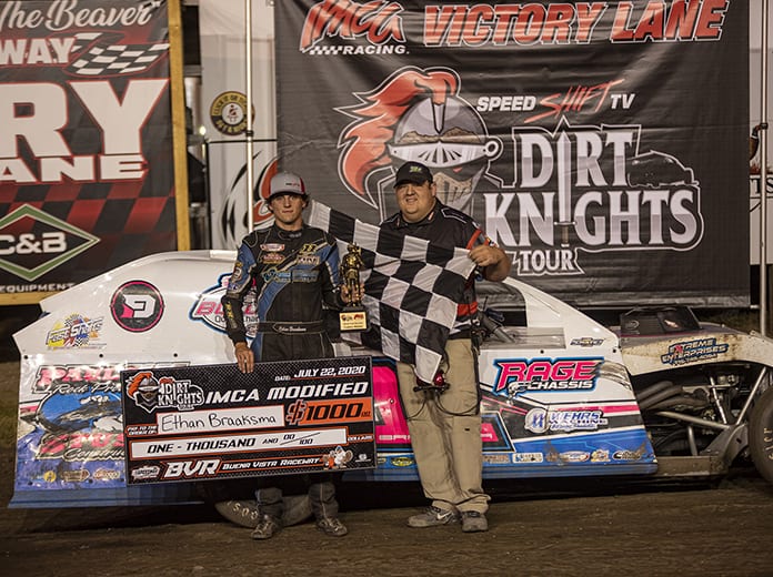 Ethan Braaksma raced to a second win in as many Speed Shift TV Dirt Knights Tour outings this season Wednesday night, checking out on the rest of the IMCA Modified field en route to the $1,000 checkers at Buena Vista Raceway. (Jim Steffens Photo)