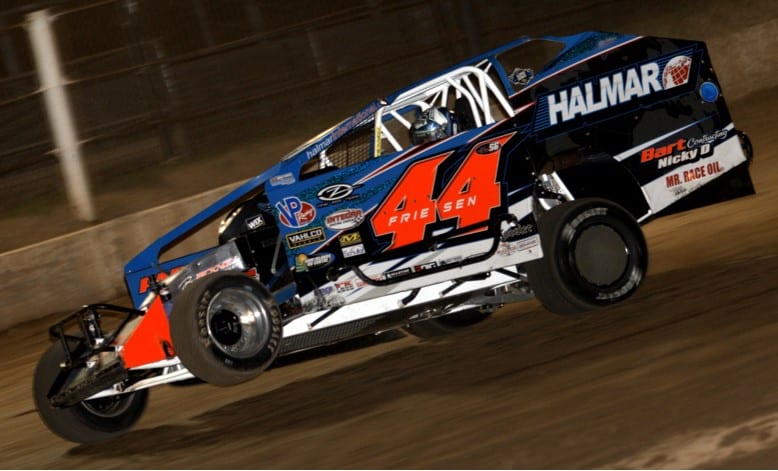 Stewart Friesen continues to dominate the dirt modified ranks in the Northeast. (Dave Dalesandro photo)