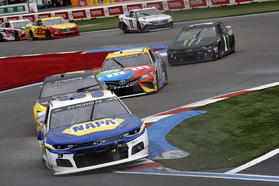 Chase Elliott (9) on his way to winning Sunday's Bank of America ROVAL 400 at Charlotte Motor Speedway. (HHP/Andrew Coppley Photo)