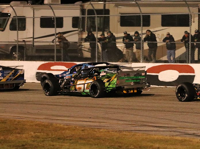 The Pro All Stars Series and American-Canadian Tour have partnered for the Thompson Outlaw Open Modified Series at Thompson Speedway Motorsports Park. (Matthew Wiernasz/WWLP22 News photo)