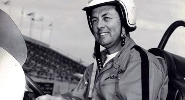 Gordon Woolley is best remembered for being an outlaw racer long before the World of Outlaws came into existence. (Bob Gates Photo Collection)