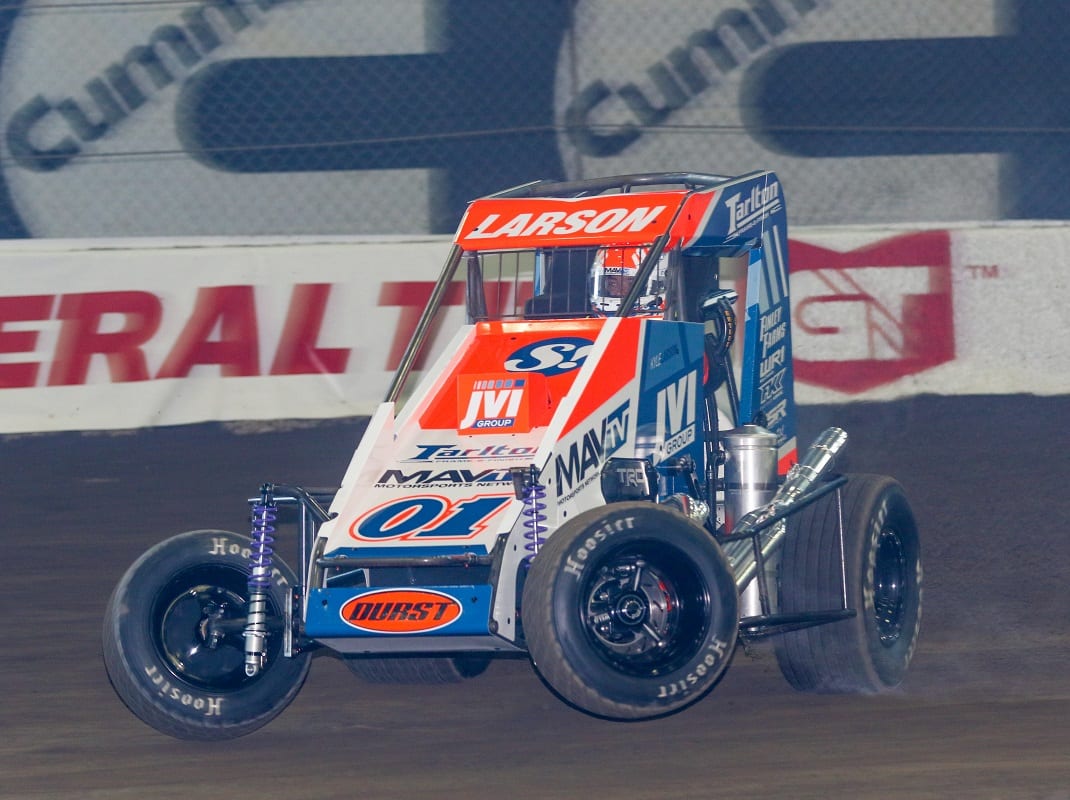 Tuesday Chili Bowl Entries Headlined By Larson