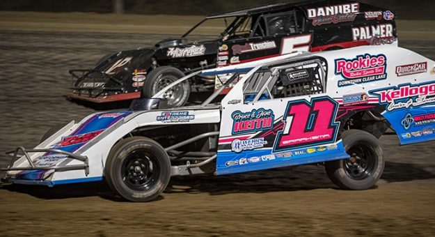 Ethan Braaksma (11) captured the Speed Shift TV Dirt Knights IMCA Modified Tour championship this year. (Jim Steffens Photo)