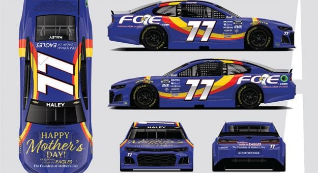 Spire Motorsports will honor Robert Pressley as well as celebrate Mother's Day at Darlington Raceway.