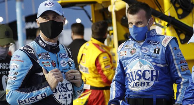 Rodney Childers (right) and Kevin Harvick (left) have been one of NASCAR's top driver/crew chief combinations in recent years. (HHP/Harold Hinson Photo)