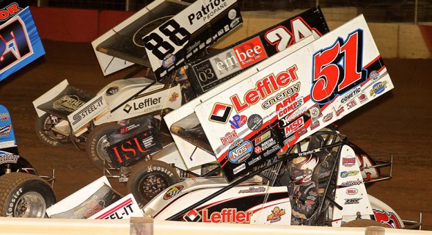 Freddie Rahmer (51) races three-wide Monday at Lincoln Speedway. (Dan Demarco Photo)