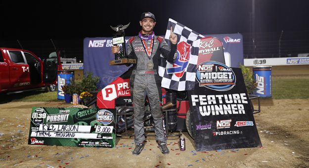 Kyle Larson in victory lane after winning the BC39 Stoops Pursuit Wednesday night. (IMS Photo)