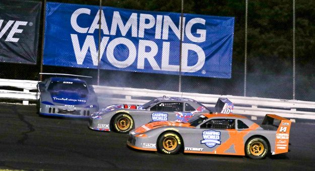 The Camping World SRX Series was a big hit for fans and competitors. (Dick Ayers Photo)