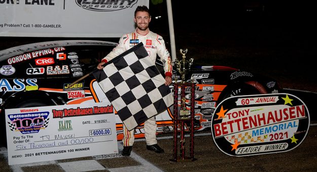 Wisconsin’s Ty Majeski was the winner of the 60th annual Tony Bettenhausen Memorial 100 late model stock car special at Illinois’ Grundy County Speedway Saturday night. (Stan Kalwasinski Photo)