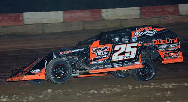 Allen Weiser and his No. 25 modified on their way to winning the “Mystery 100” at Indiana’s Shadyhill Speedway Saturday night. (Stan Kalwasinski Photo)