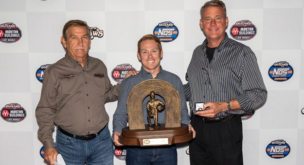 Brad Sweet (center) stands with World of Outlaws CEO Brian Carter (right) and World of Outlaws Series Director Carlton Reimers. (Trent Gower Photo)