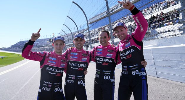 #60: Meyer Shank Racing W/Curb-Agajanian, Acura DPi, DPi: Oliver Jarvis, Tom Blomqvist, Helio Castroneves, Simon Pagenaud celebrate on the track