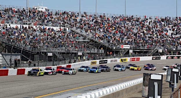 3 APRIL 2022 During the TOYOTA OWNERS 400 at  RICHMOND RACEWAY in RICHMOND,VA (HHP Tim Parks)