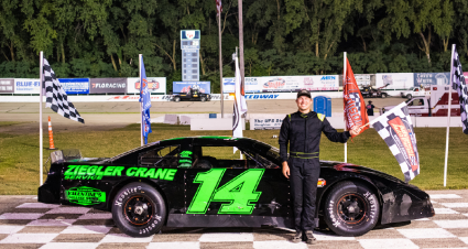 Zack Riddle Does It Again in Late Models