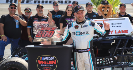 Bonsignore Earns 10th Career Whelen Modified Win At Riverhead