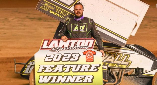 Visit Newell Is Surprise ASCS Sprint Winner page