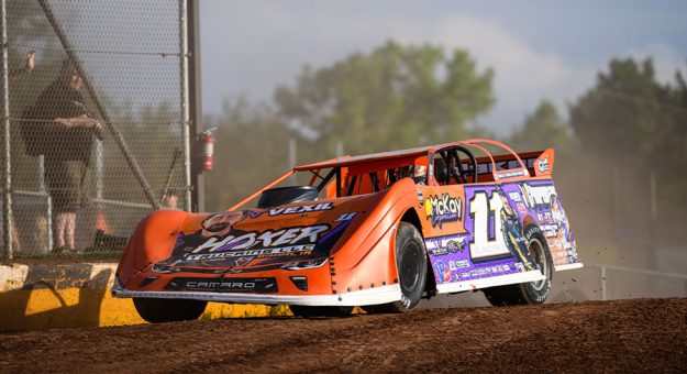 Visit Gundaker Faces New Challenges On WoO Late Model Tour page
