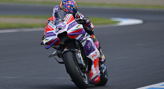 Visit Martin Survives Rain-Shortened Japanese Grand Prix page