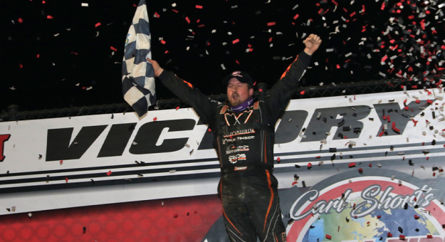 Visit Sheppard Wins Fifth DTWC, O’Neal Scores First Career Lucas Oil Title page