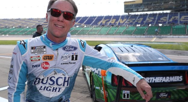 May 6, 2023:  #4: Kevin Harvick, Stewart-Haas Racing, Busch Light #ForTheFarmers Ford Mustang at the Kansas Speedway.  (HHP/Tom Copeland)