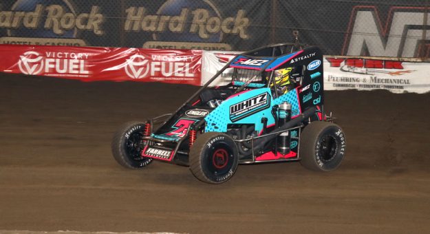 Visit Chili Bowl Notes: T-Mez Caught In Drama, Drake Is Top Rookie page