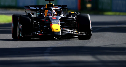 Verstappen Speeds To Australian Grand Prix Pole