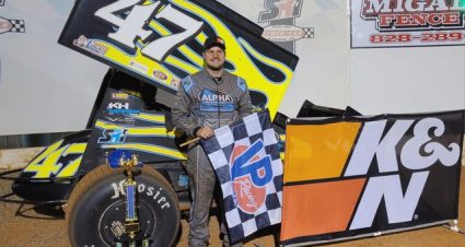 Riggins Does It Again In USCS Sprints
