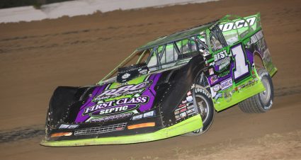 Erb Leads All 40 Laps In Quincy MLRA Run