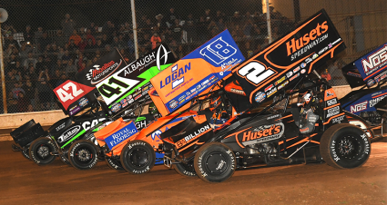 A Look Back At the World of Outlaws At Sharon
